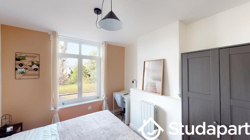 Chambre - 12 m² - 1 pièce