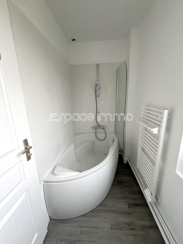 Maison - 115 m² - 8 pièces