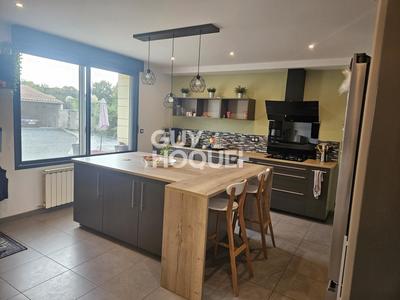 Maison - 130 m² - 4 pièces