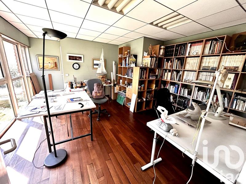 Maison - 250 m² - 10 pièces