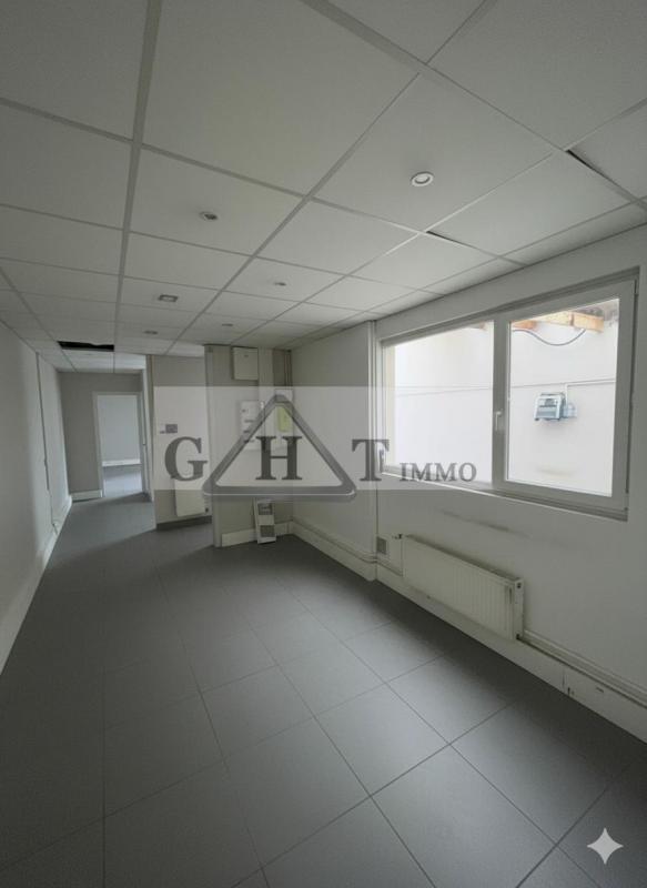 Entrepôt - 349 m²