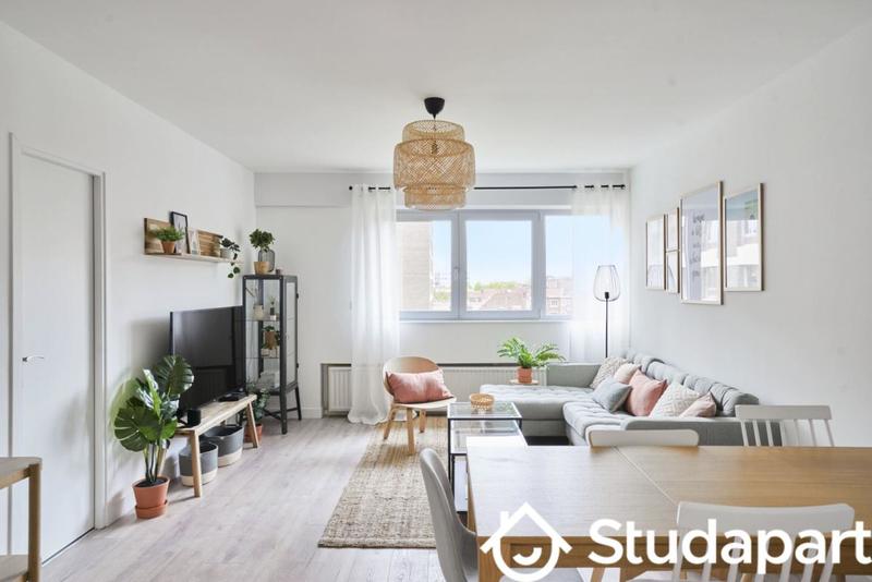 Chambre - 12 m² - 1 pièce