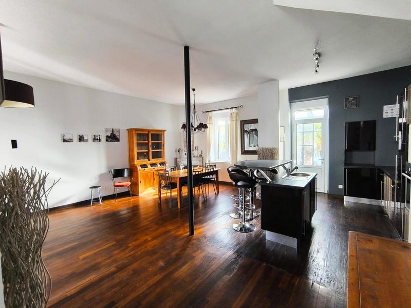 Maison - 137 m² - 5 pièces