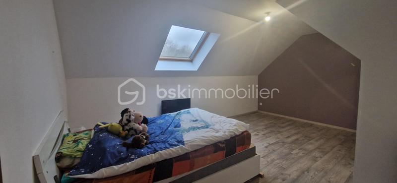 Maison traditionnelle - 142 m² - 7 pièces