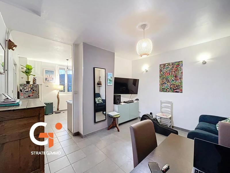 Maison de ville - 60 m² - 4 pièces