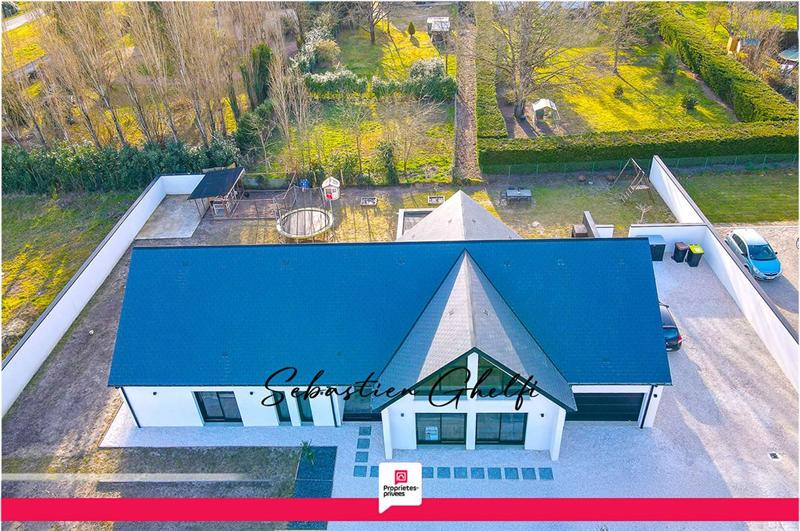 Maison - 182 m² - 8 pièces