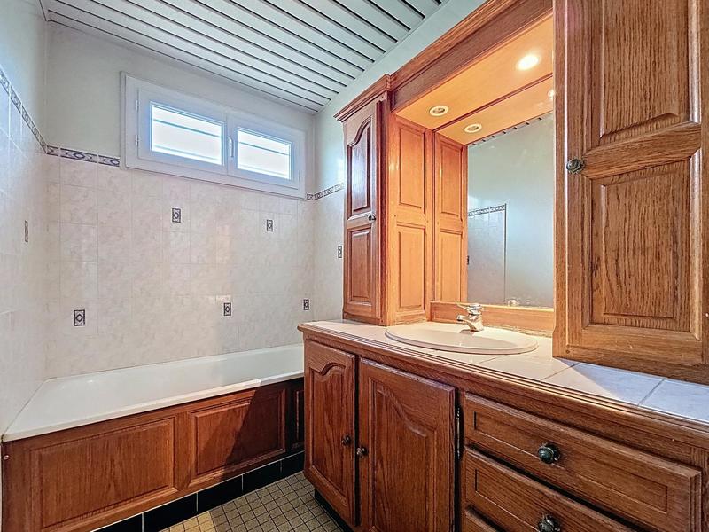 Maison - 120 m² - 6 pièces