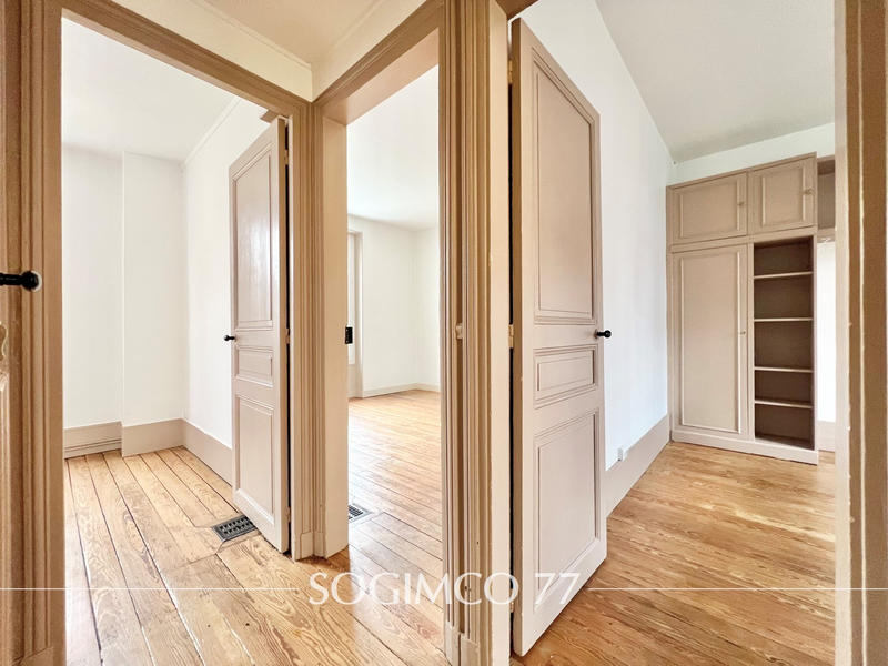 Maison - 171 m² - 8 pièces