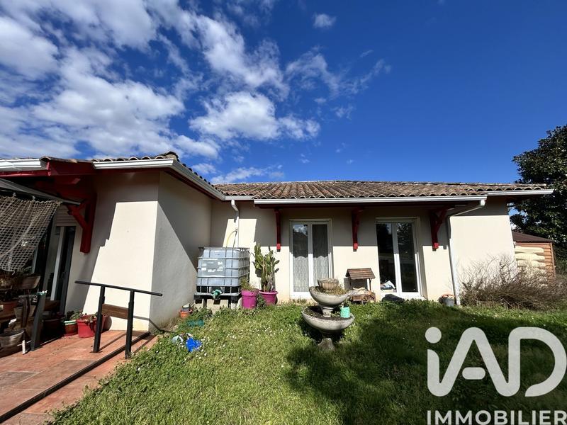 Maison - 99 m² - 5 pièces