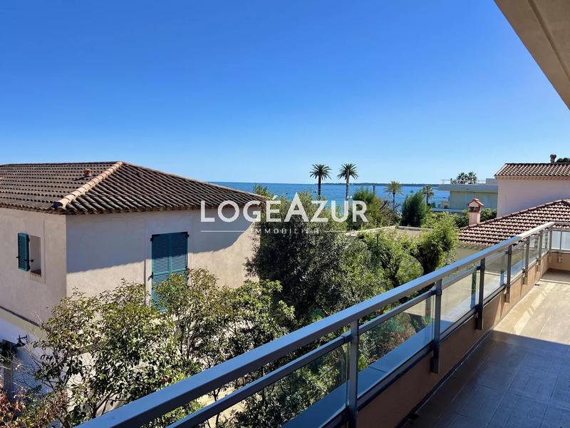 Villa - 262 m² - 9 pièces