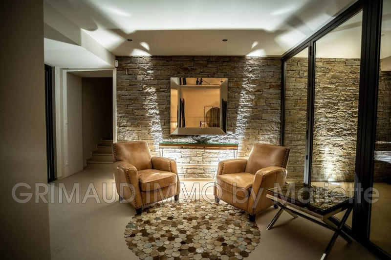 Villa - 306 m² - 7 pièces