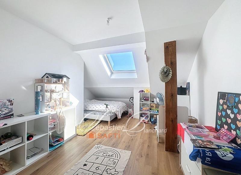 Maison - 269 m² - 8 pièces