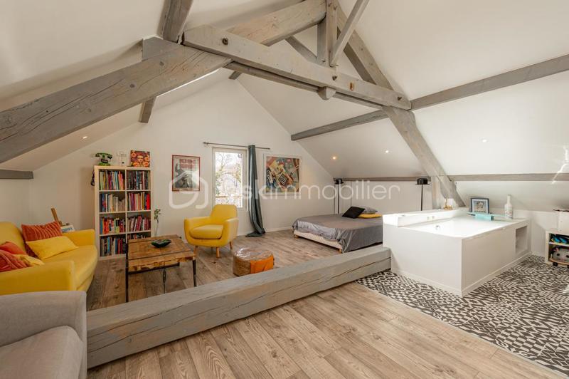 Corps de ferme - 218 m² - 6 pièces