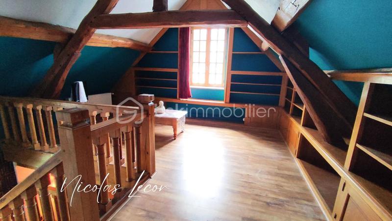 Maison - 195 m² - 7 pièces