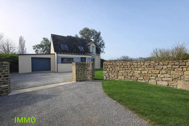 Maison - 107 m² - 6 pièces