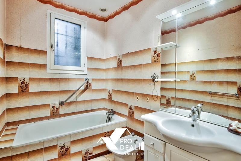 Maison - 88 m² - 4 pièces