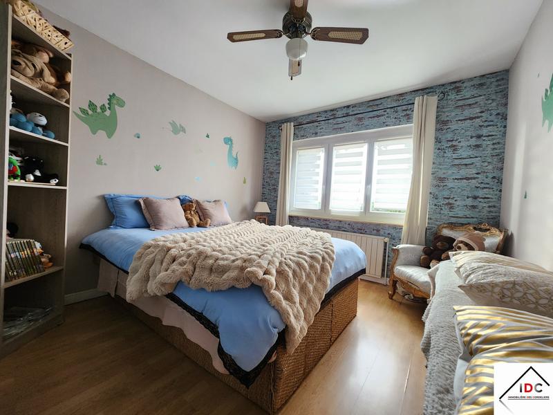 Maison - 240 m² - 7 pièces