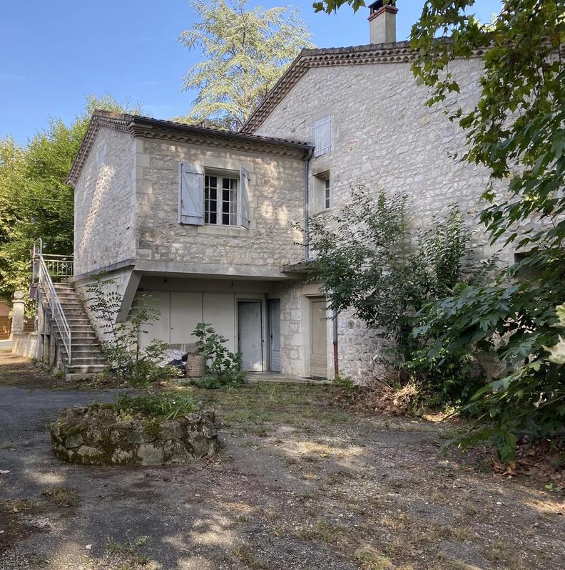 Maison - 170 m² - 6 pièces