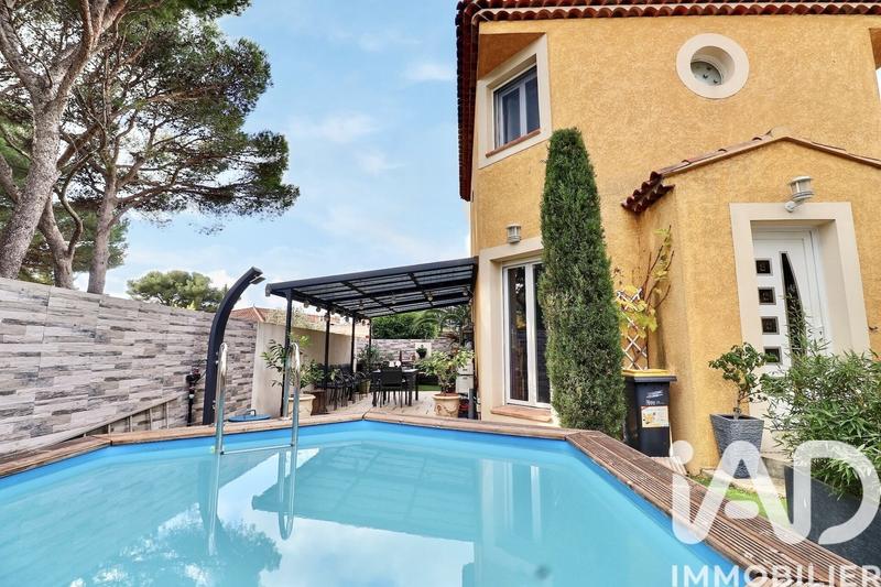 Maison de ville - 90 m² - 5 pièces