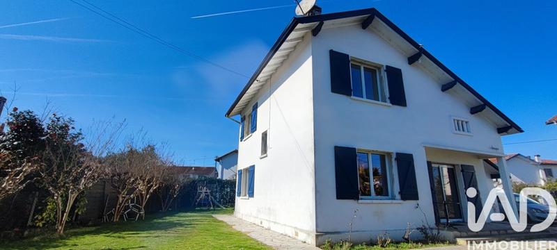 Maison - 101 m² - 5 pièces