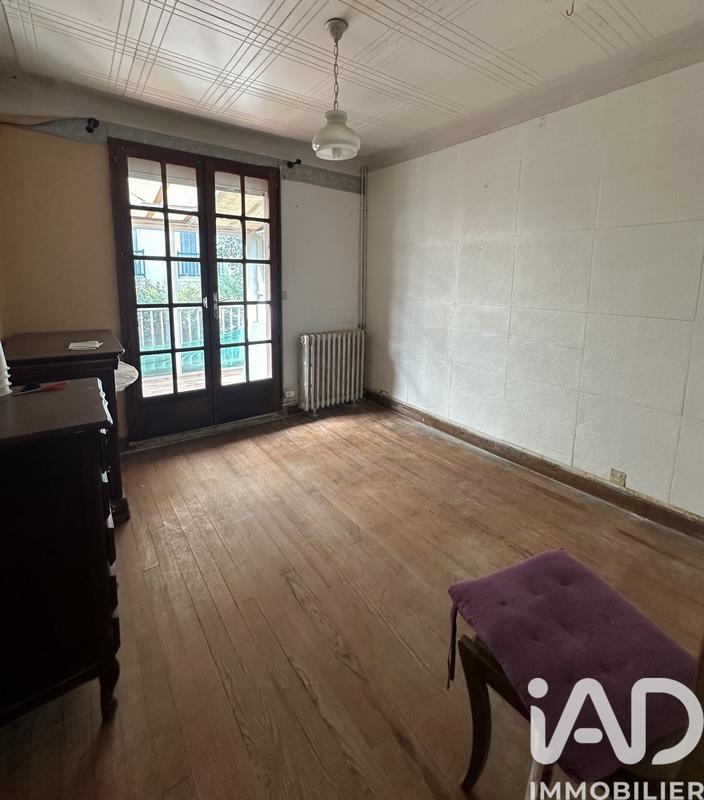 Maison - 200 m² - 7 pièces