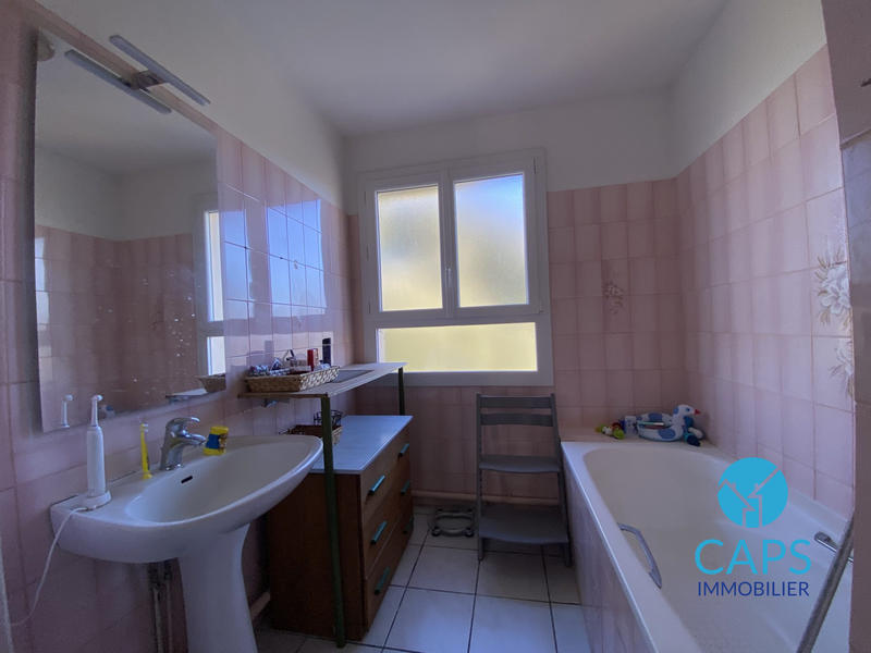 Maison - 90 m² - 5 pièces