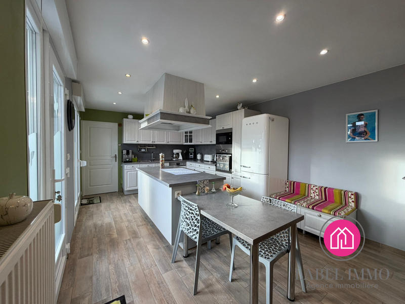 Maison - 132 m² - 7 pièces