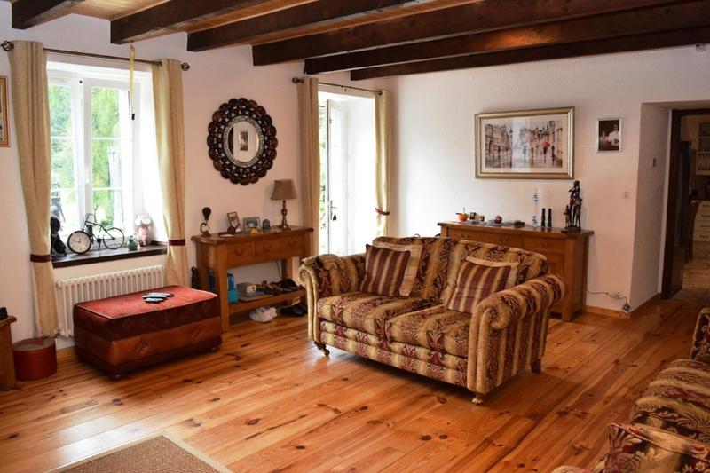 Maison - 148 m² - 7 pièces