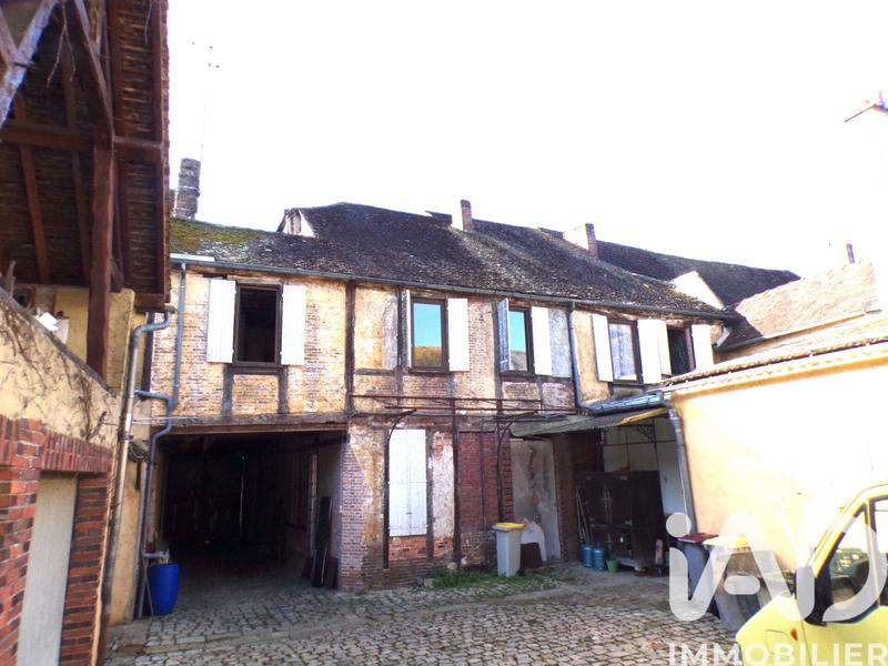 Maison - 444 m² - 16 pièces