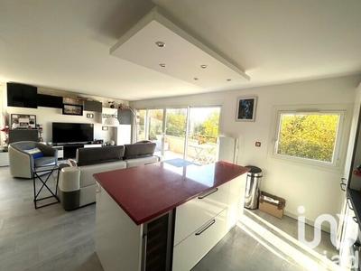 Appartement - 79 m² - 3 pièces