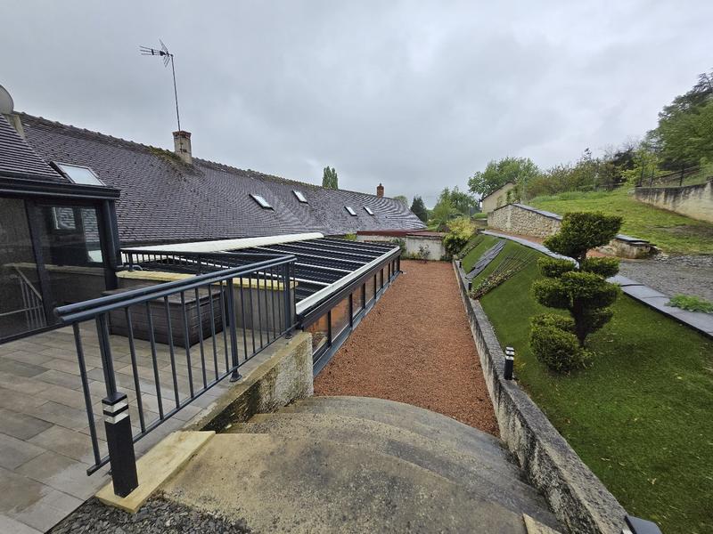 Maison - 275 m² - 9 pièces