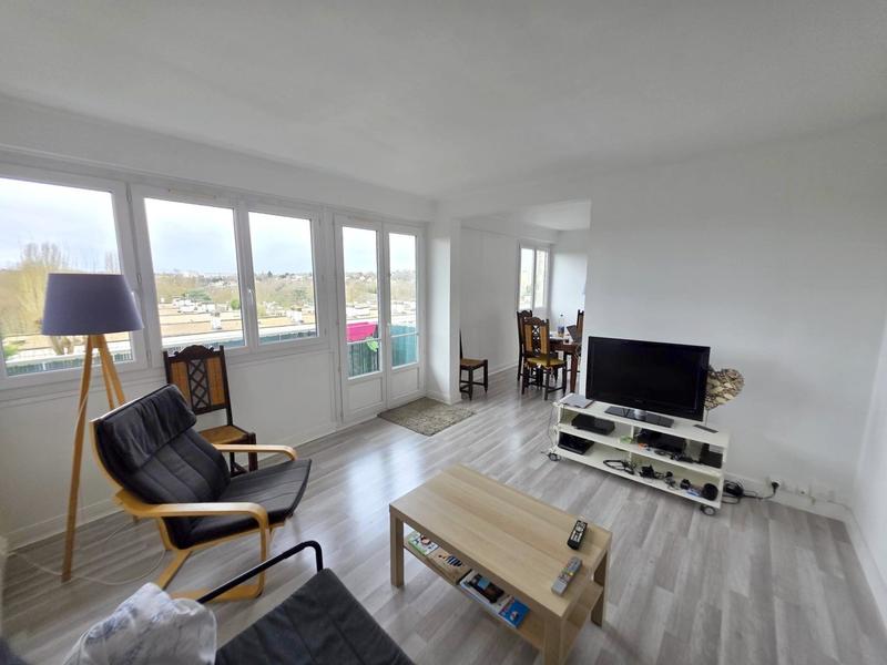 Appartement - 82 m² - 5 pièces