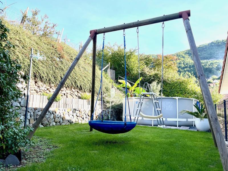 Maison - 104 m² - 4 pièces