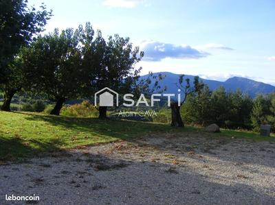 Local commercial - 180 m² - 3 pièces