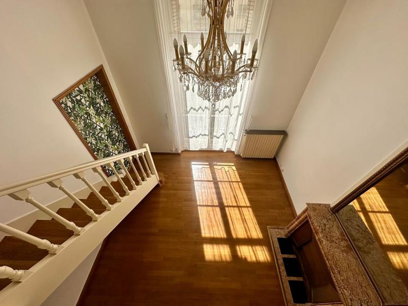 Appartement - 100 m² - 4 pièces