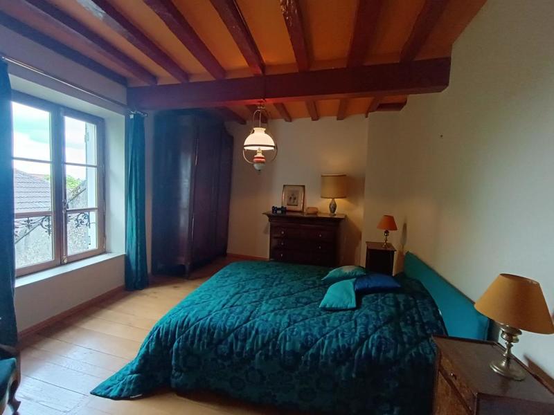 Maison - 285 m² - 10 pièces