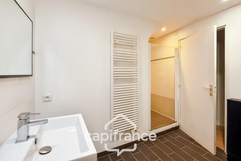 Maison - 284 m² - 10 pièces