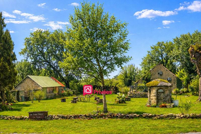 Maison - 200 m² - 6 pièces