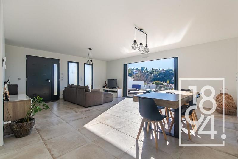 Maison - 120 m² - 4 pièces