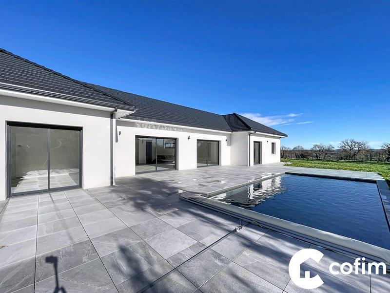 Maison - 182 m² - 6 pièces