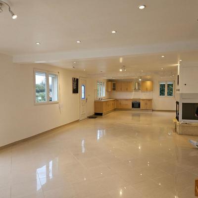 Maison - 210 m² - 7 pièces