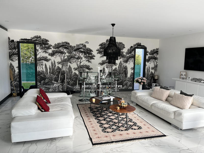 Maison contemporaine - 250 m² - 6 pièces