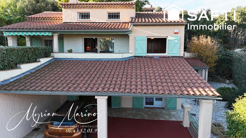 Maison - 140 m² - 6 pièces