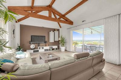 Maison - 197 m² - 7 pièces