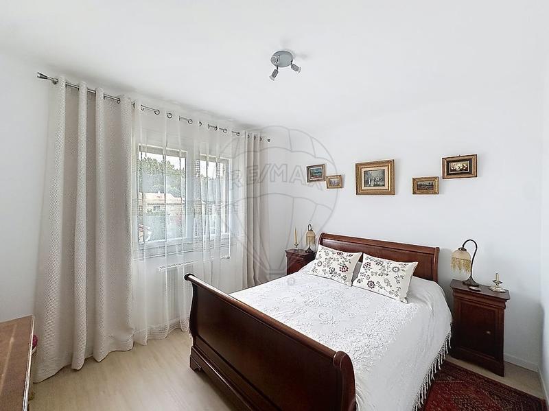 Maison - 204 m² - 8 pièces