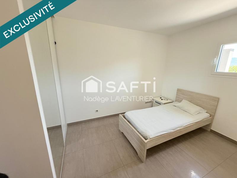 Maison - 238 m² - 9 pièces