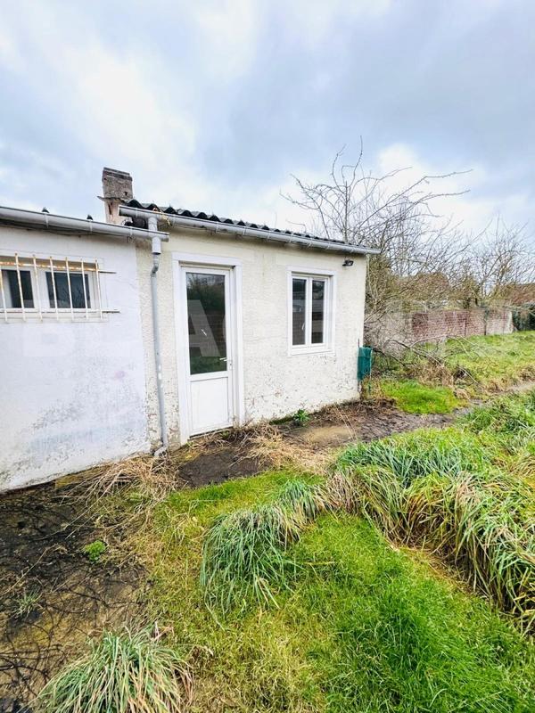 Maison - 90 m² - 5 pièces