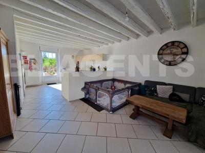 Maison en pierre - 182 m² - 9 pièces