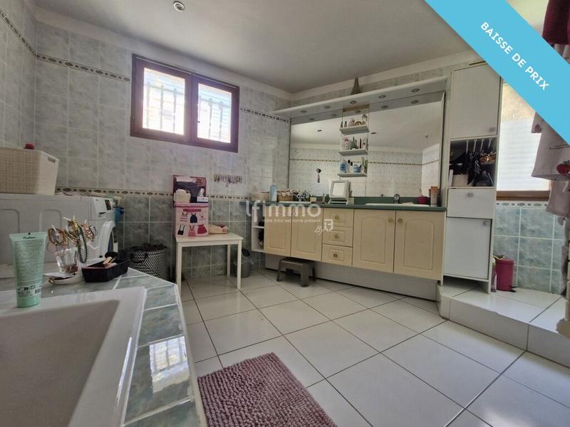 Maison - 280 m² - 10 pièces