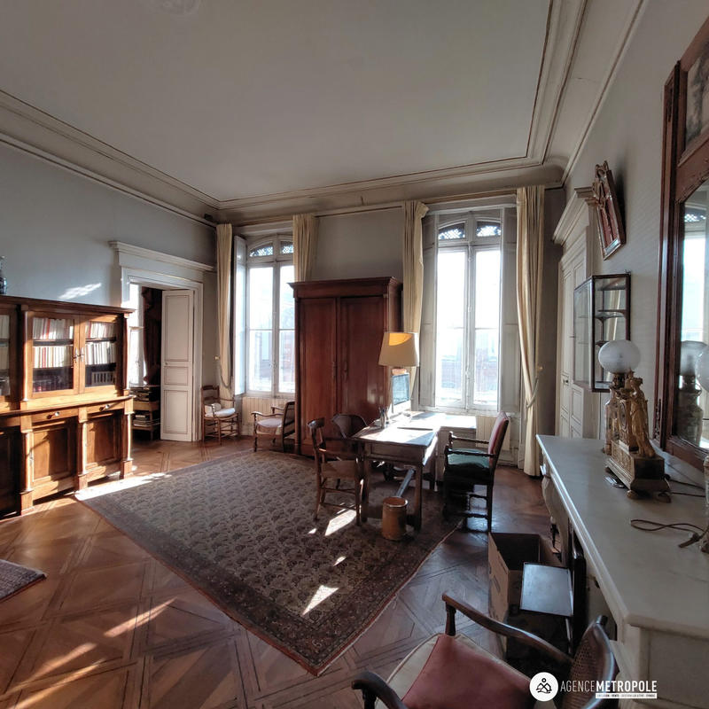 Appartement - 181 m² - 5 pièces